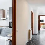 Guesthost - Modern & Apartment