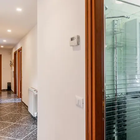 Modern & Apartamento La Spezia