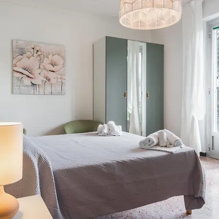 Apartmán Guesthost - Modern & La Spezia