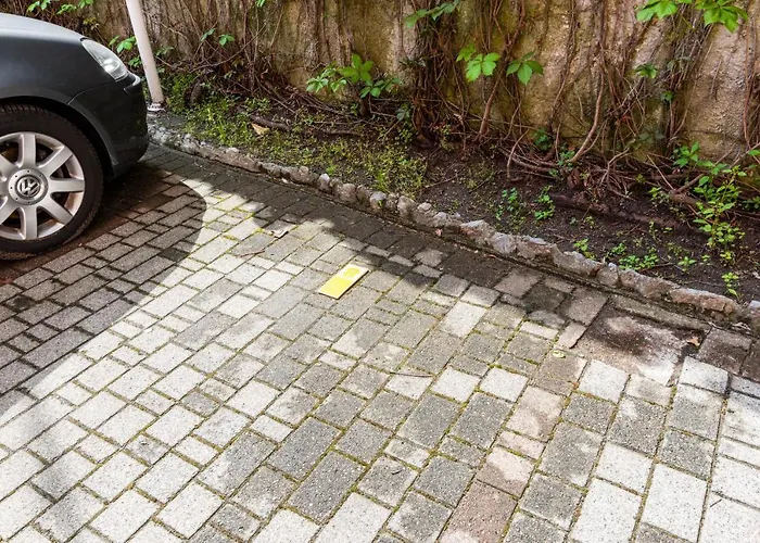 Guesthost - Modern & شقة لا سبيتسْيا